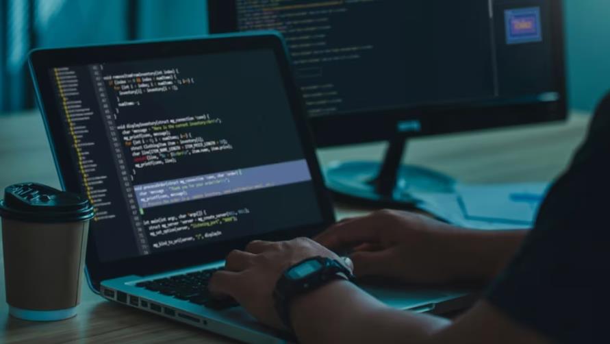 吐鲁番市软件公司：云原生时代业务-技术双螺旋进化论